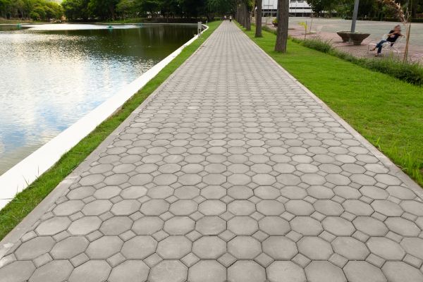 Cost of Pathway Pavers Installation in Riverview
